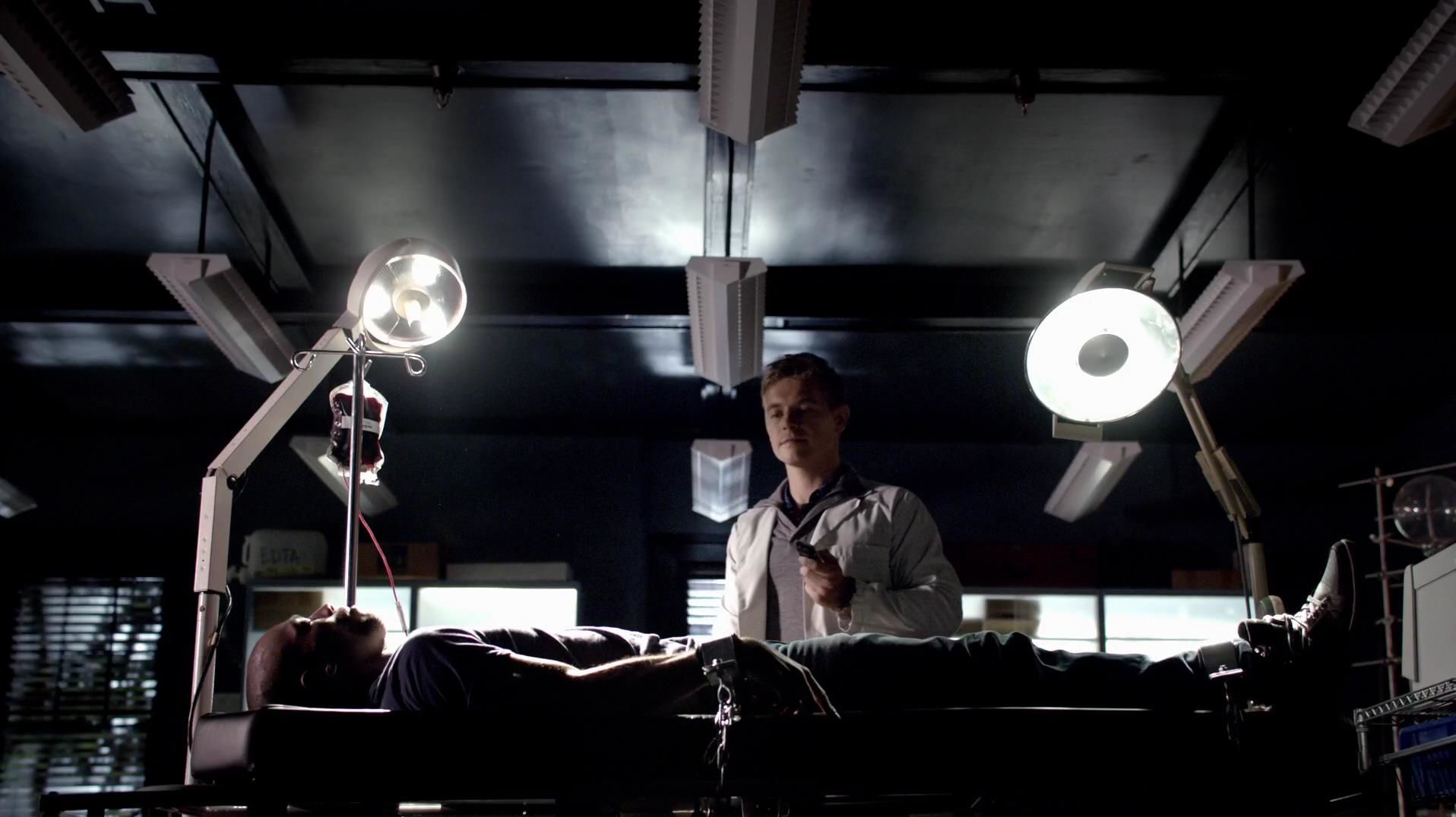 Dead Man on Campus episode synopsis,reviews,forums,photos,