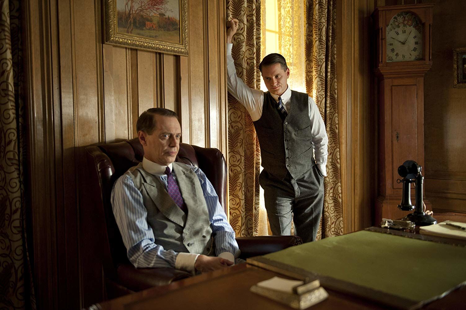 A Man, A Plan... episode synopsis,reviews,forums,photos,