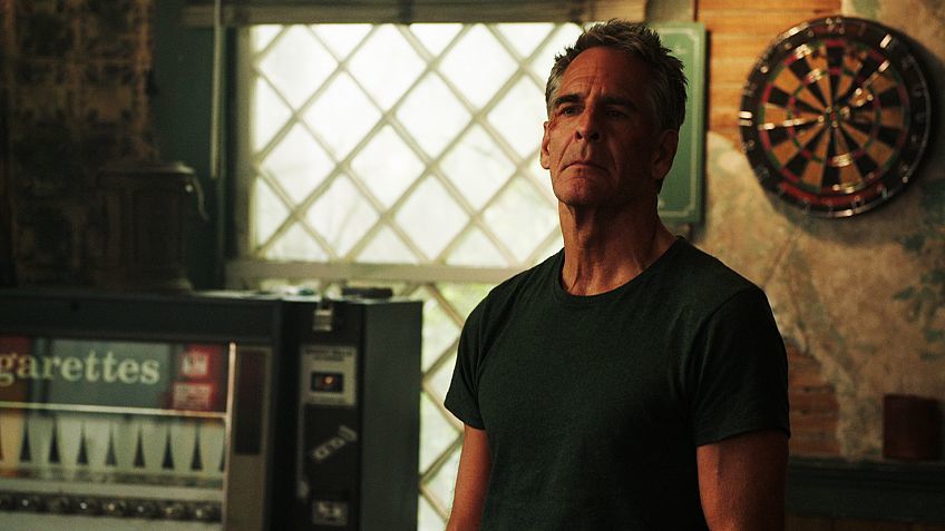Down the Rabbit Hole episode synopsis,reviews,forums,photos,