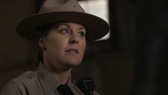 The Death of the Queen Bee episode synopsis,reviews,forums,photos,