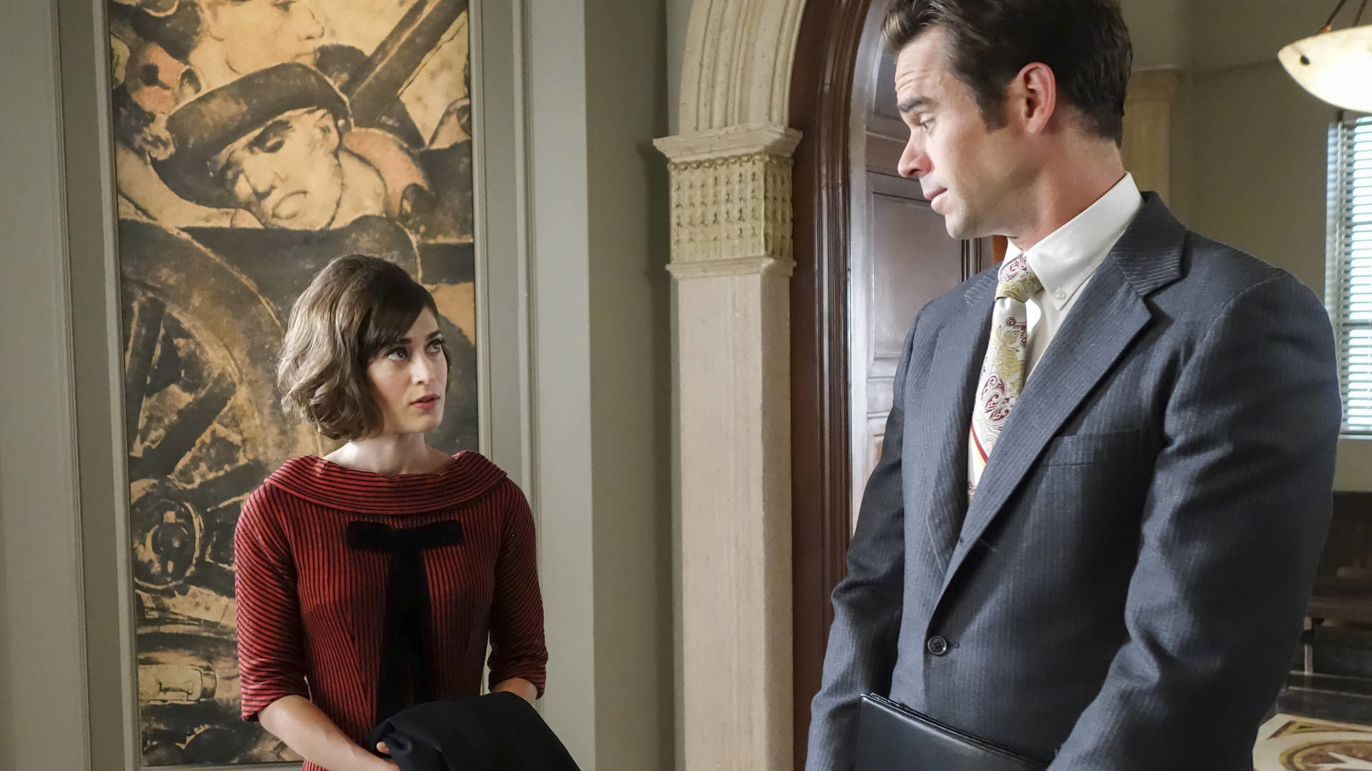 Outliers episode synopsis,reviews,forums,photos,