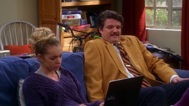 Free Therapy and a Dead Lady's Yard Sale episode synopsis,reviews,forums,photos,