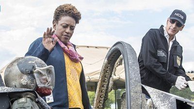 Touched By the Sun episode synopsis,reviews,forums,photos,