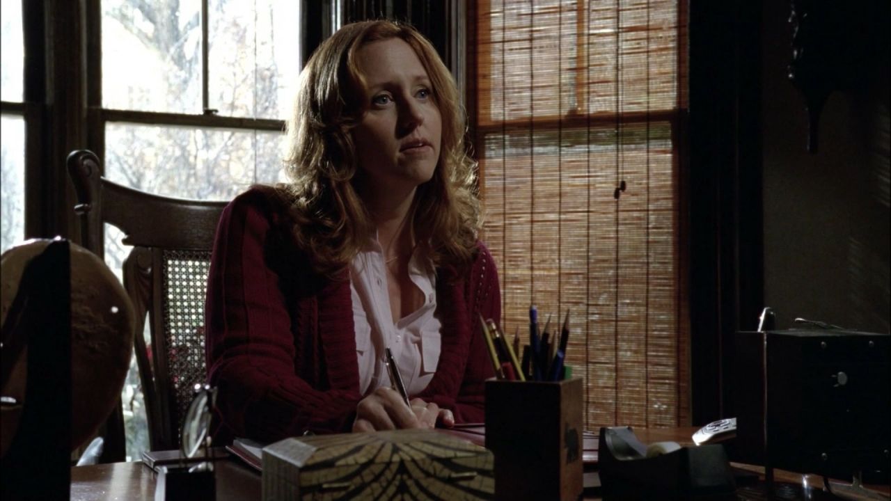 The Coat Hanger episode synopsis,reviews,forums,photos,