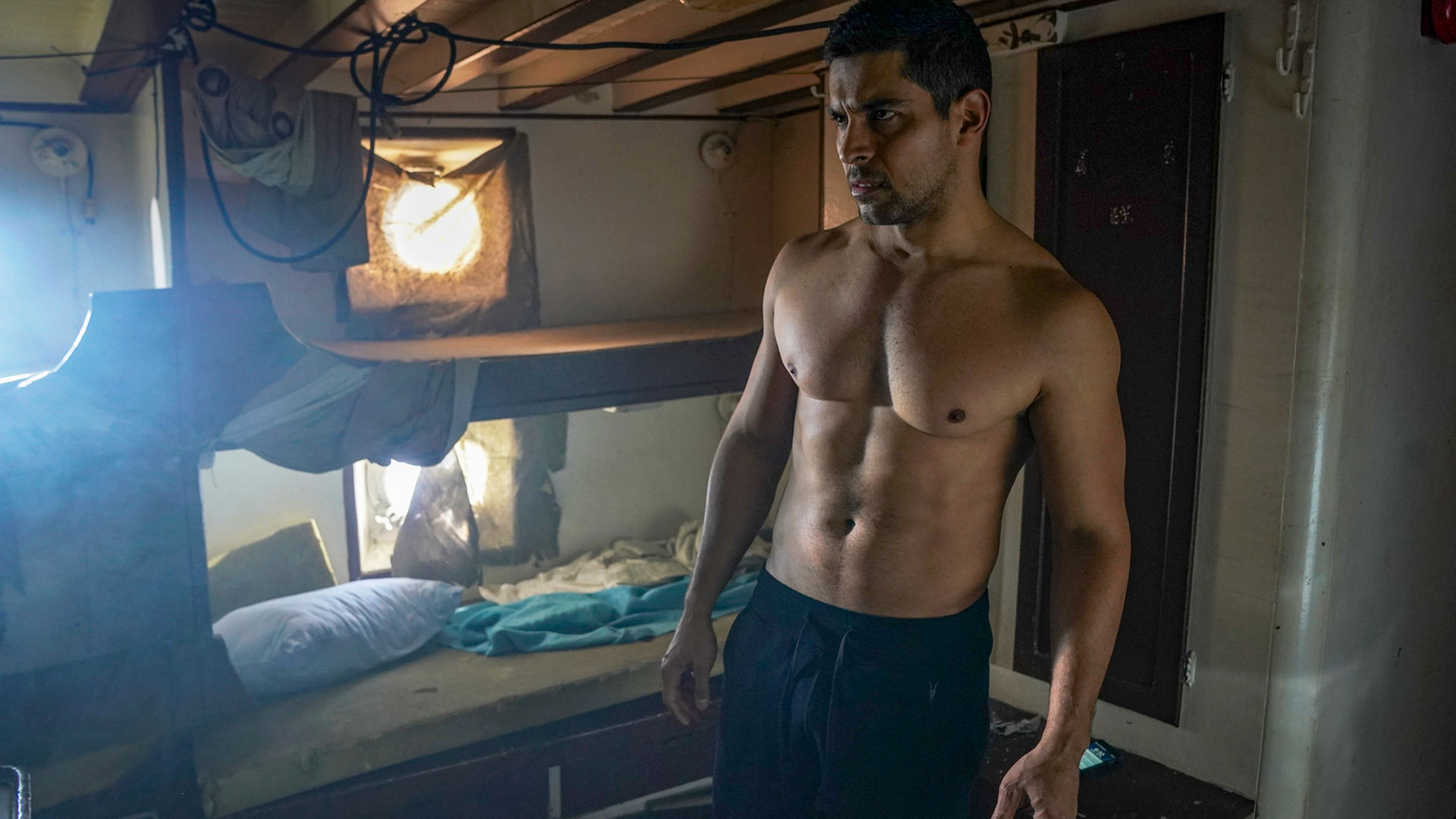 Mona Lisa episode synopsis,reviews,forums,photos,