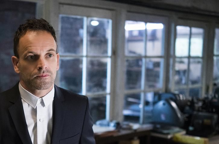 Pick Your Poison episode synopsis,reviews,forums,photos,