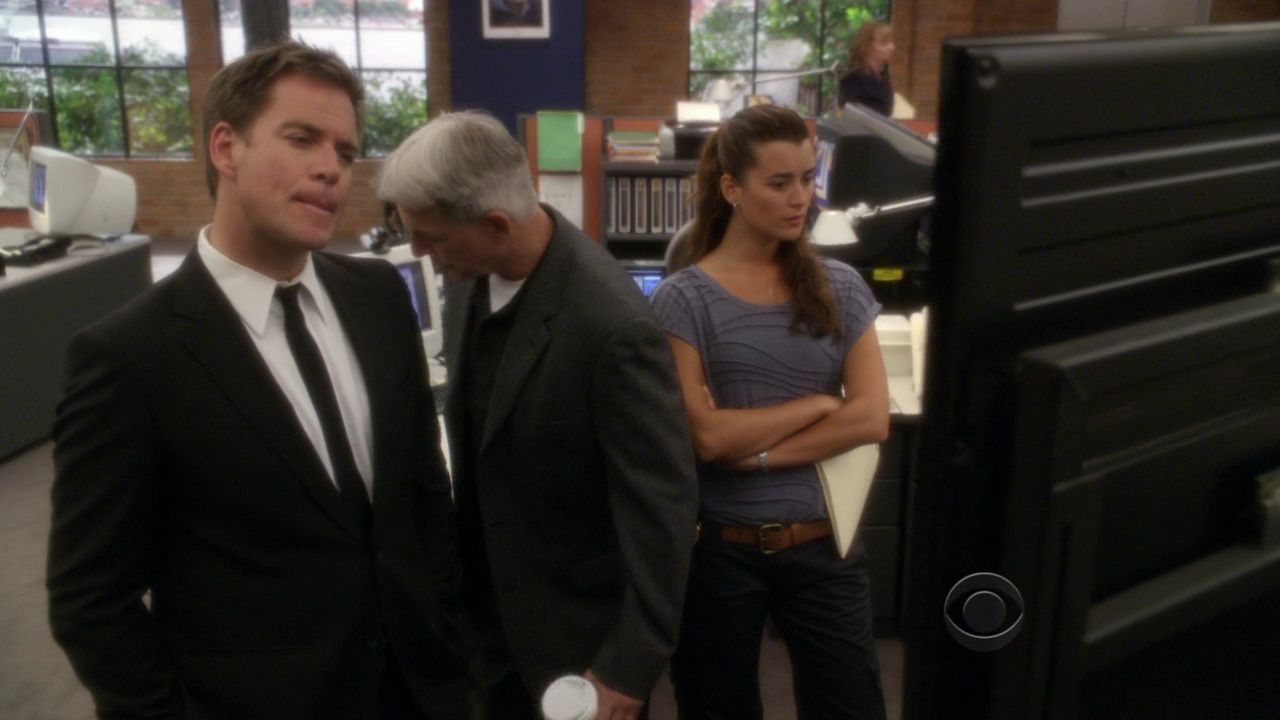Short Fuse episode synopsis,reviews,forums,photos,