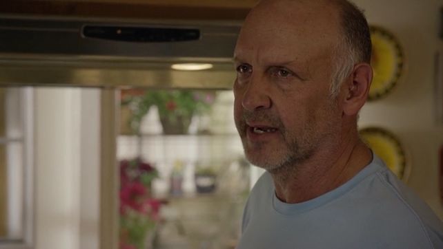 The Trash and the Snake episode synopsis,reviews,forums,photos,