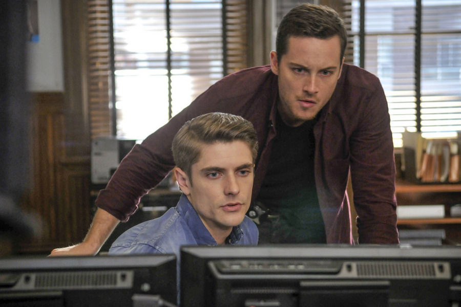 A Dead Kid, a Notebook and a Lot of Maybes episode synopsis,reviews,forums,photos,