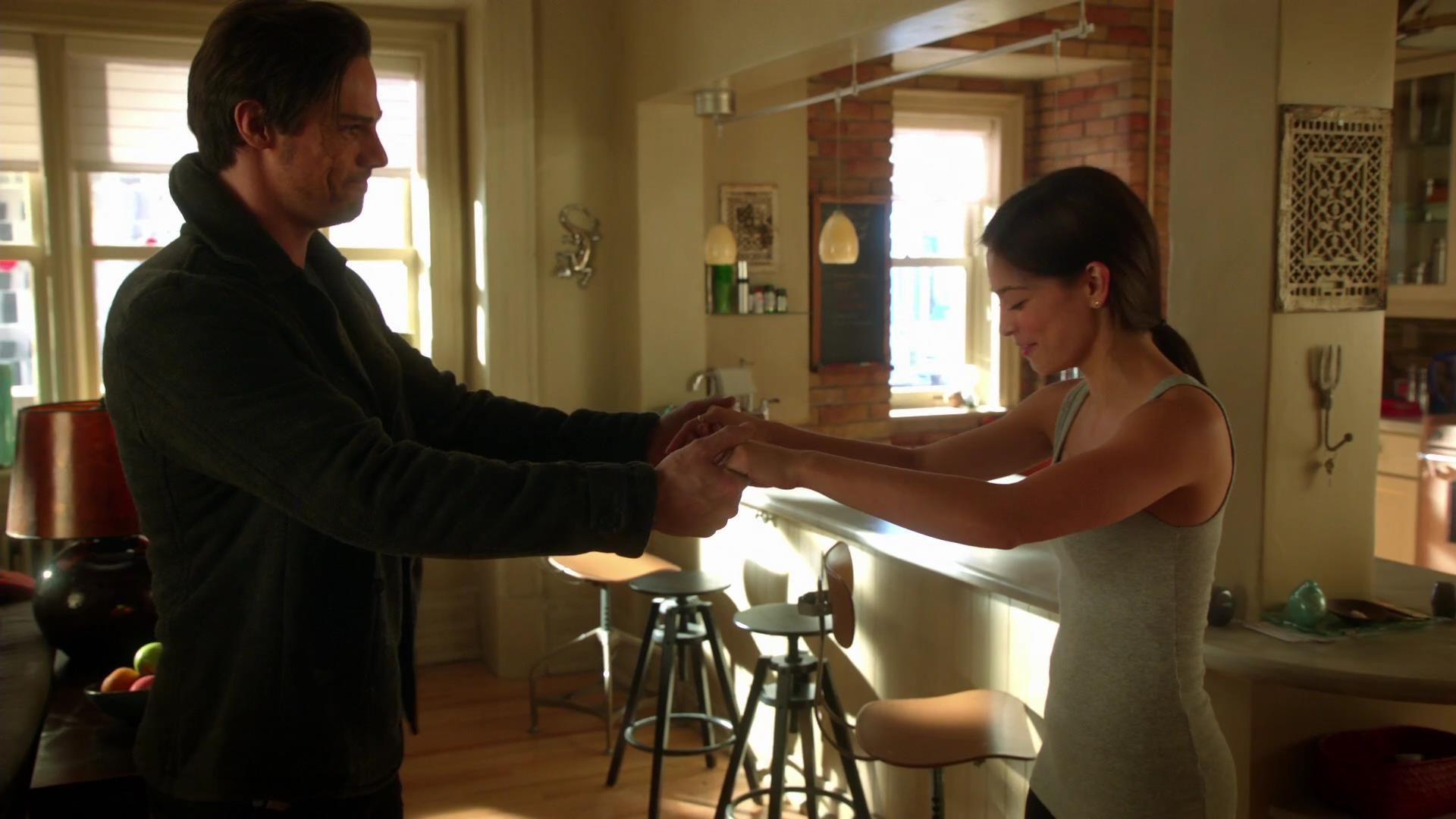 On Thin Ice episode synopsis,reviews,forums,photos,