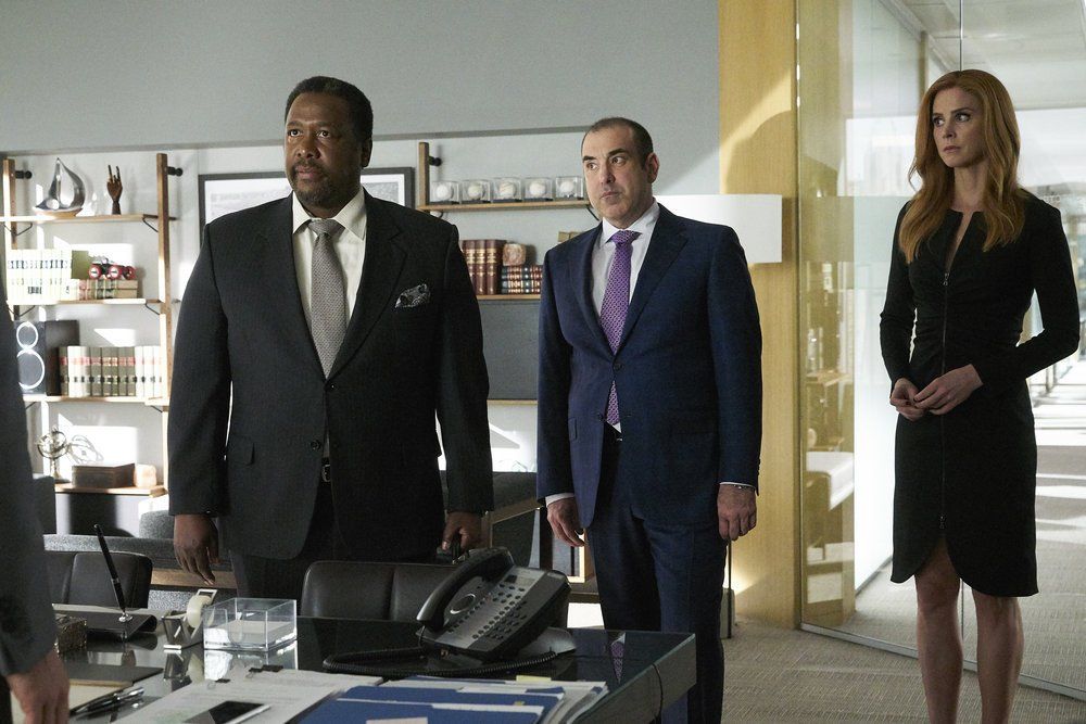 Promises, Promises episode synopsis,reviews,forums,photos,