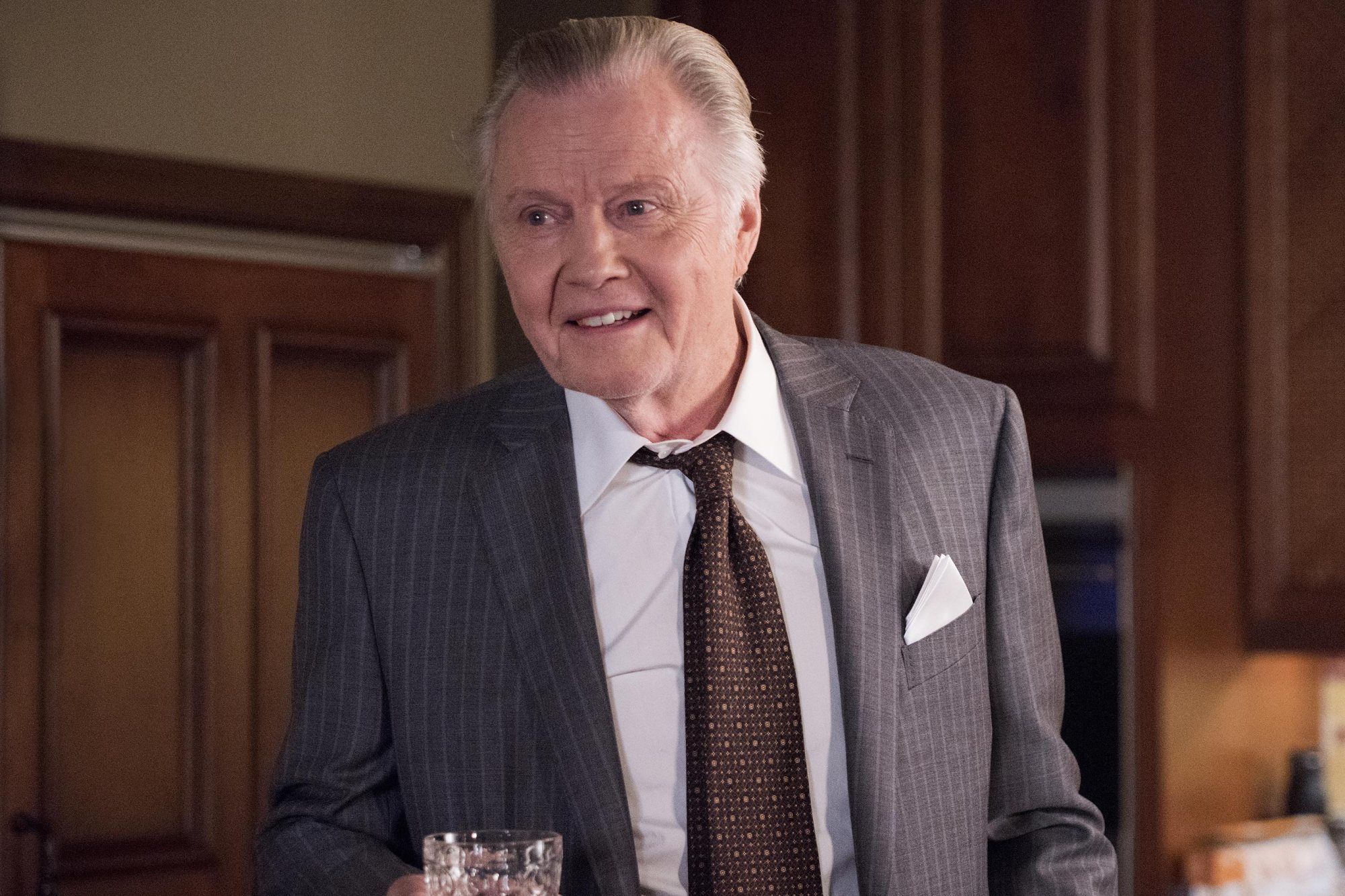 Dogwalker episode synopsis,reviews,forums,photos,