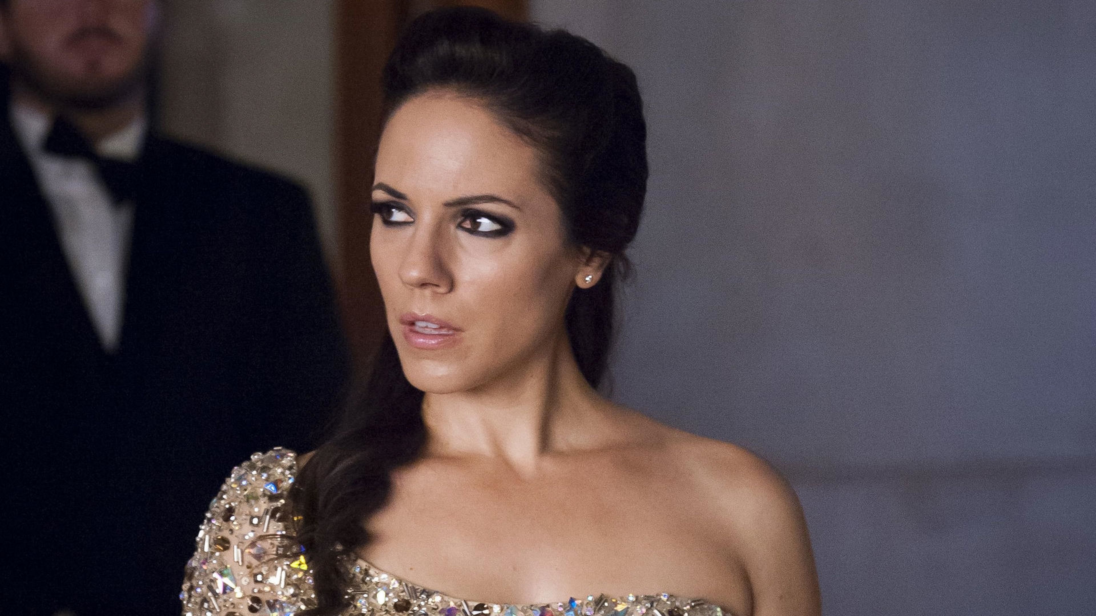 End of Faes episode synopsis,reviews,forums,photos,