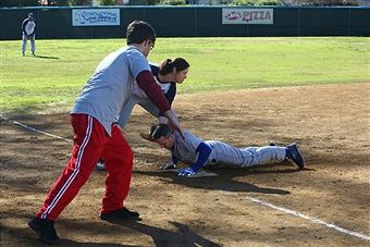Swing and a Miss episode synopsis,reviews,forums,photos,