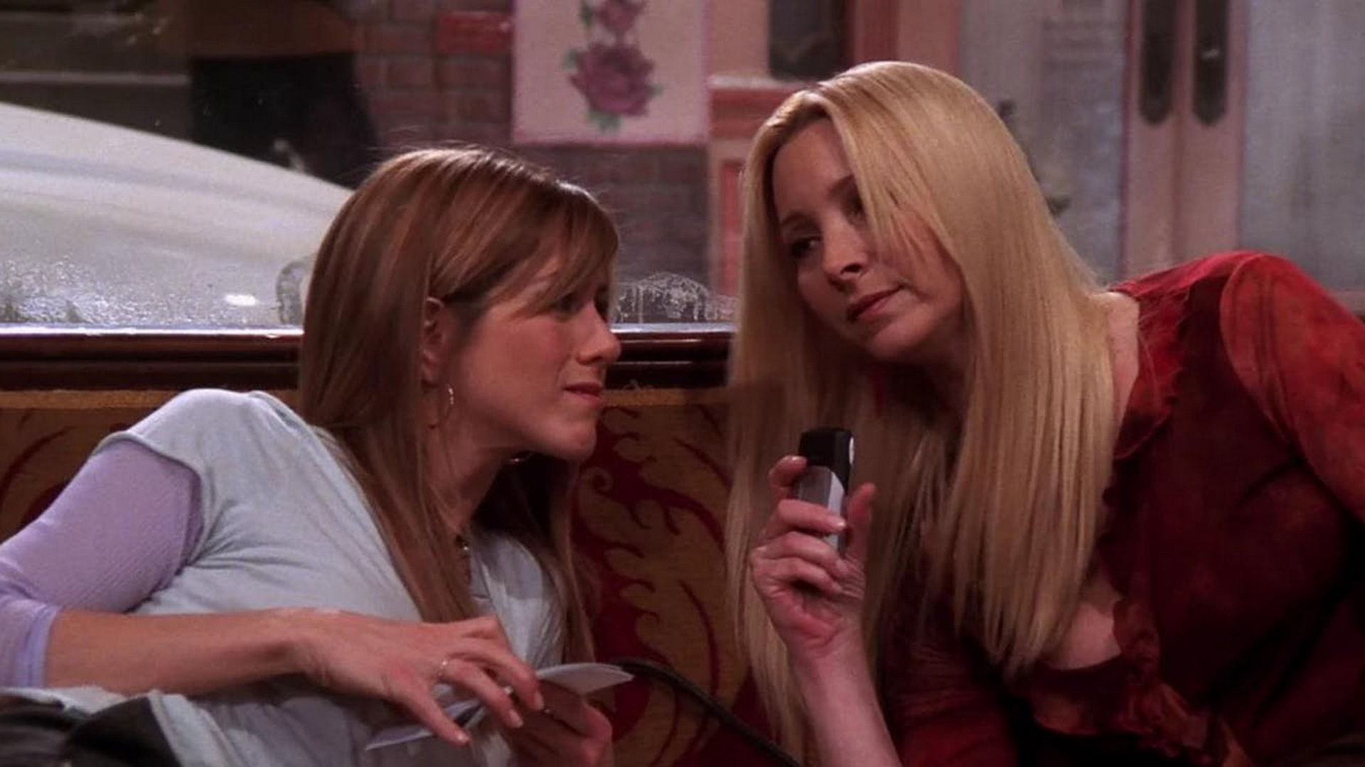 The One Where Chandler Gets Caught episode synopsis,reviews,forums,photos,