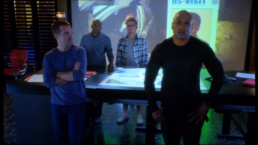 Breach episode synopsis,reviews,forums,photos,