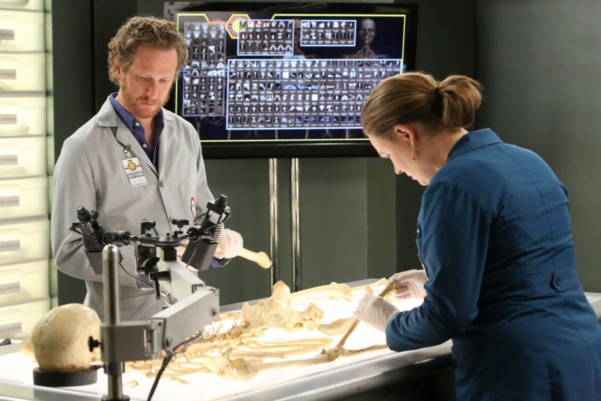 The Fight in the Fixer episode synopsis,reviews,forums,photos,