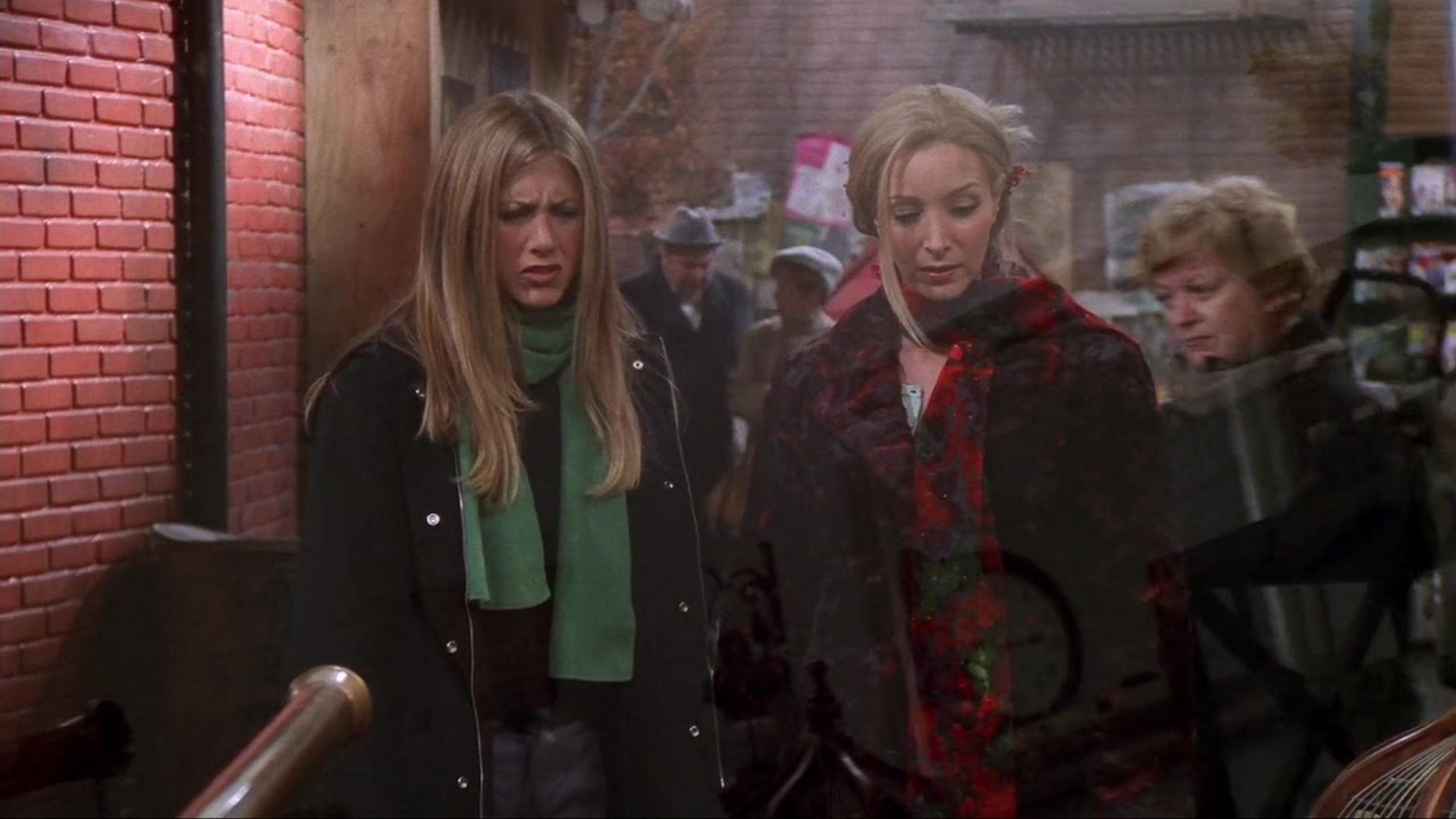 The One With the Apothecary Table episode synopsis,reviews,forums,photos,