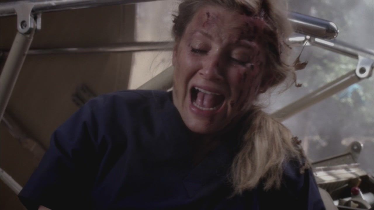 Flight episode synopsis,reviews,forums,photos,