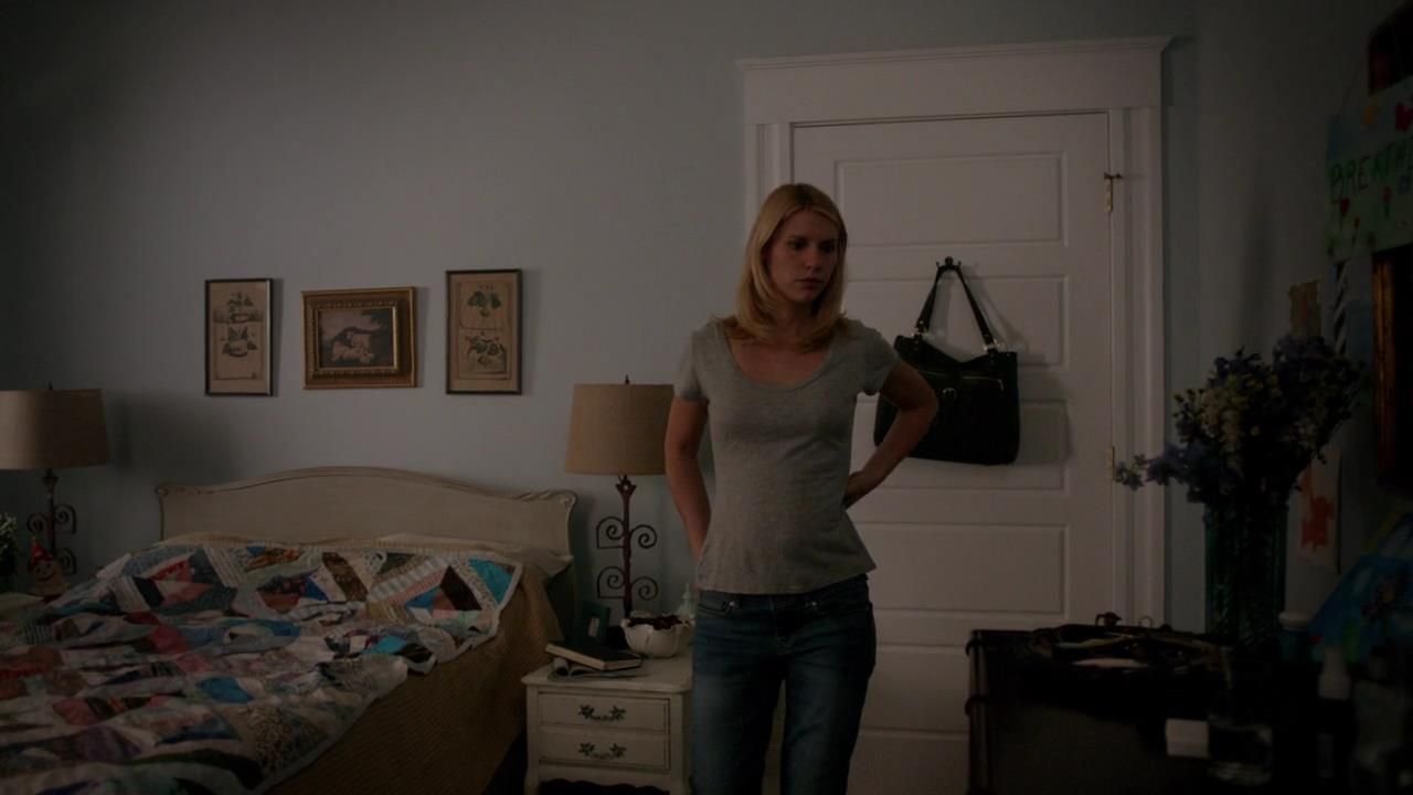 The Smile episode synopsis,reviews,forums,photos,