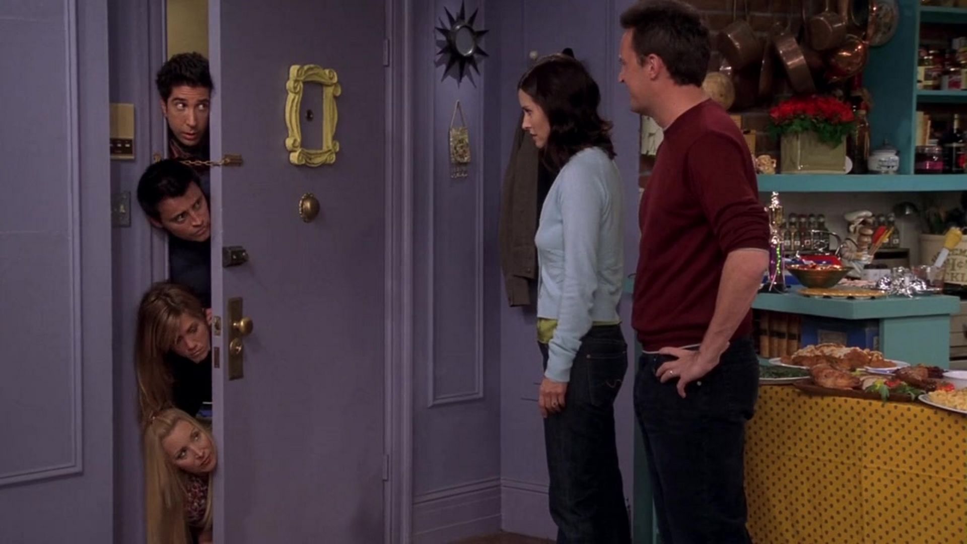 The One With the Late Thanksgiving episode synopsis,reviews,forums,photos,