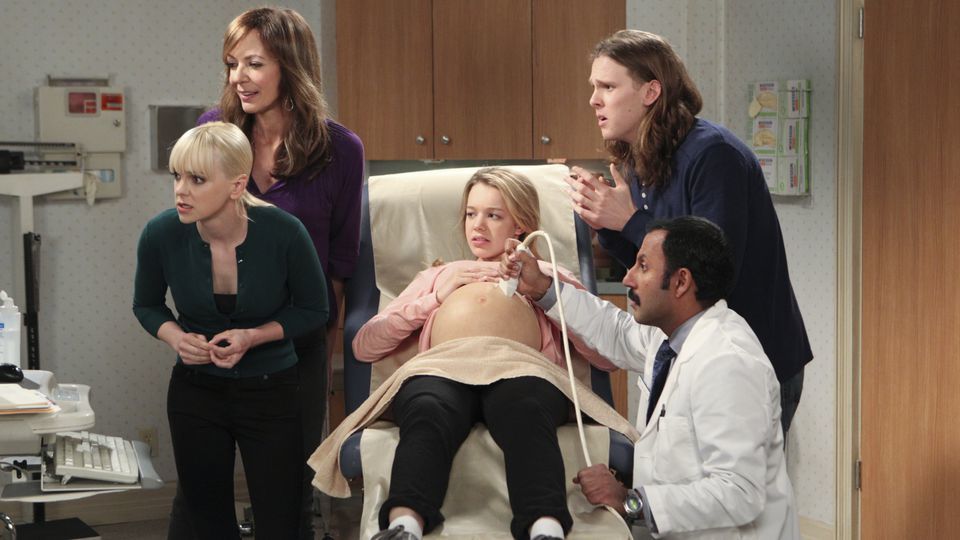 Sonograms and Tube Tops episode synopsis,reviews,forums,photos,