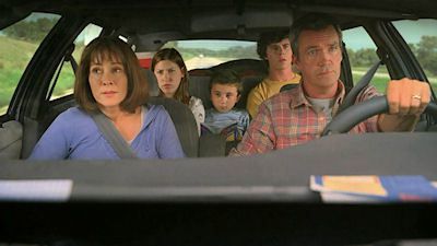 Forced Family Fun (2) episode synopsis,reviews,forums,photos,
