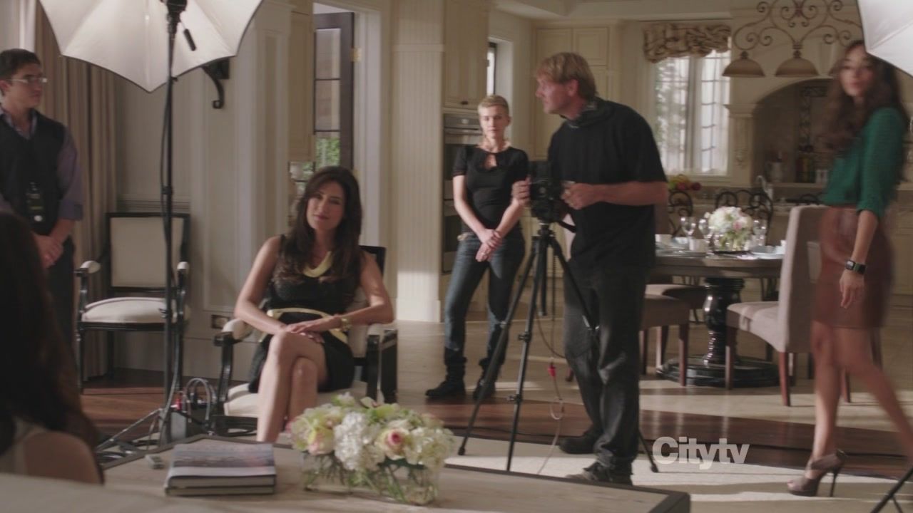 Charade episode synopsis,reviews,forums,photos,