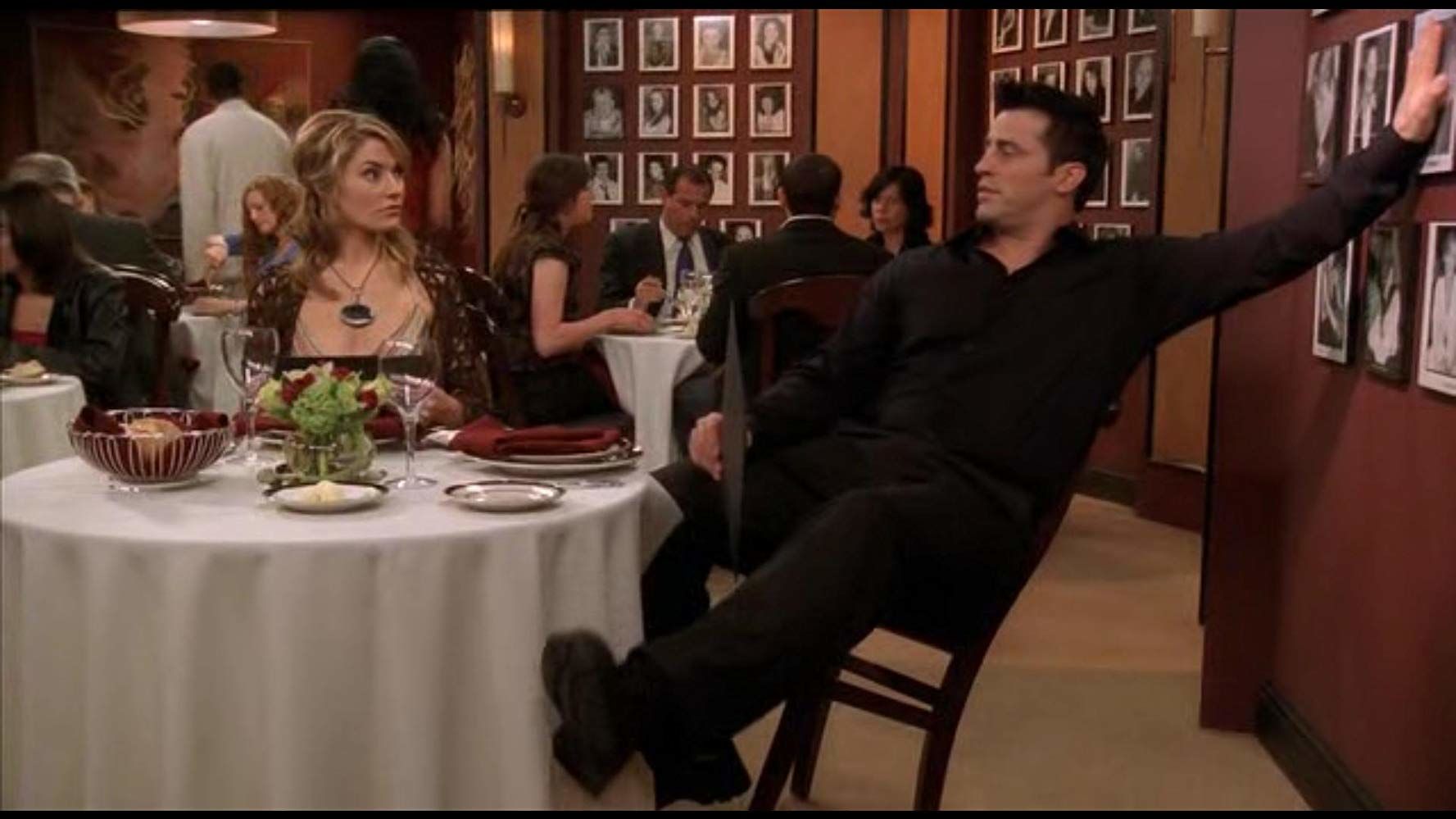 Joey and the Neighbor episode synopsis,reviews,forums,photos,