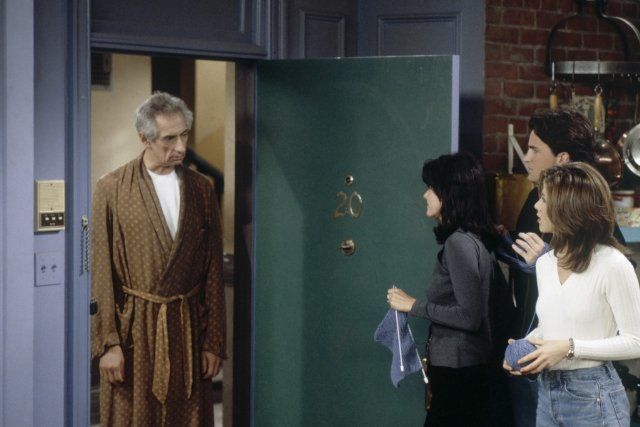 The One With Two Parts (1) episode synopsis,reviews,forums,photos,