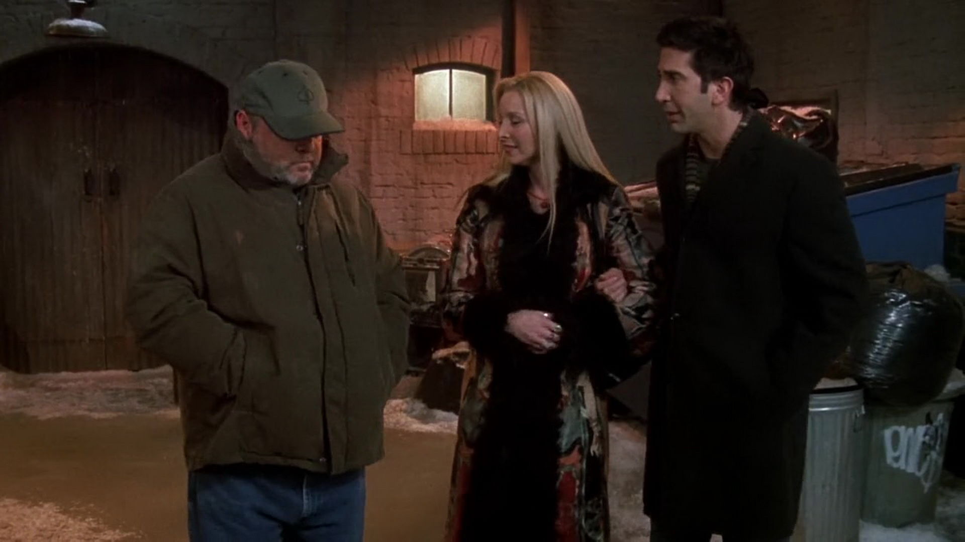 The One With the Mugging episode synopsis,reviews,forums,photos,