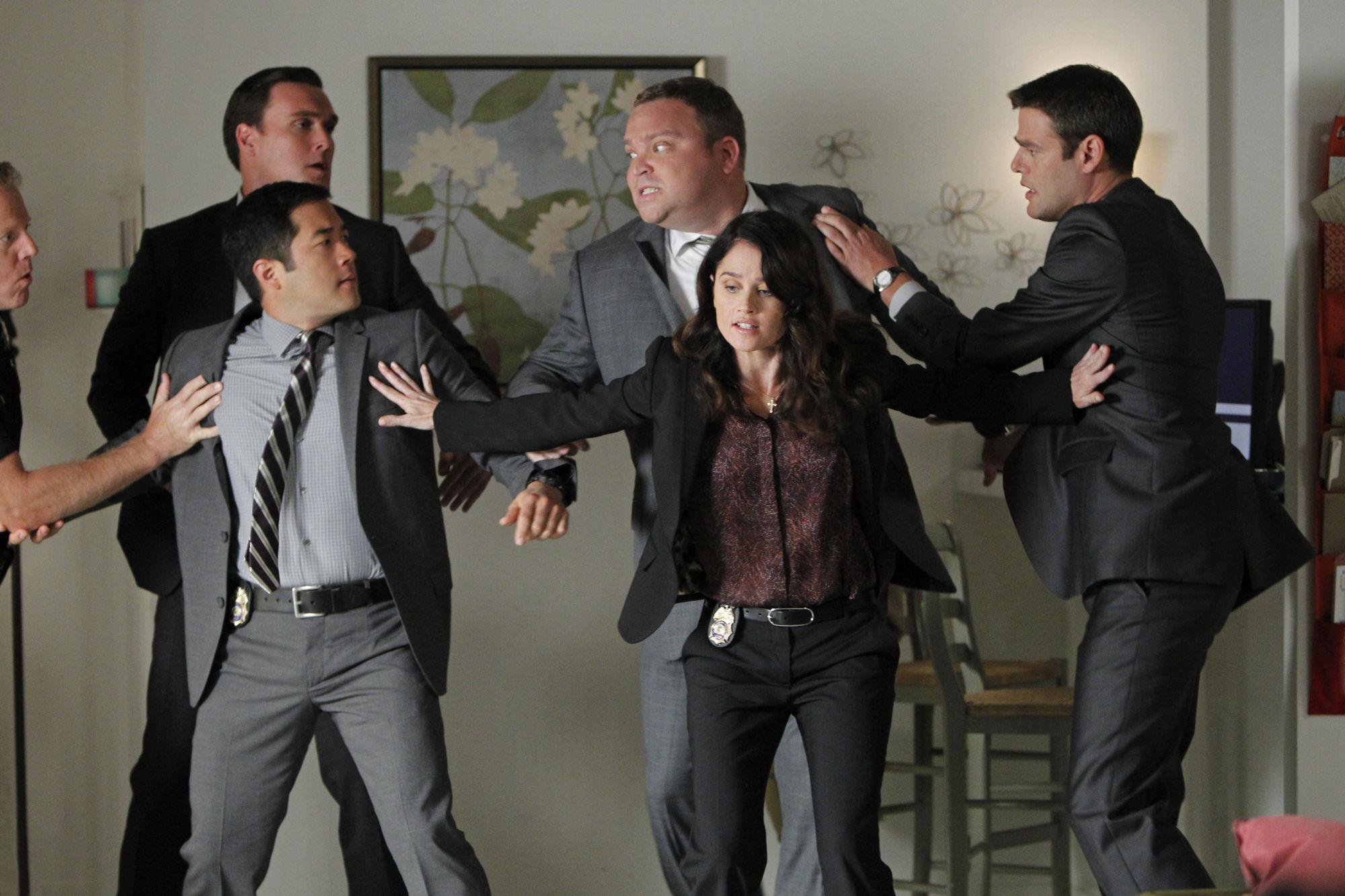 The Crimson Ticket episode synopsis,reviews,forums,photos,