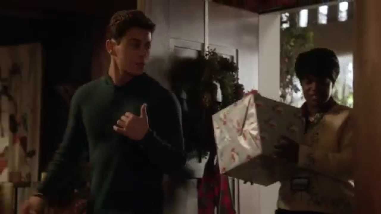 Christmas Past episode synopsis,reviews,forums,photos,