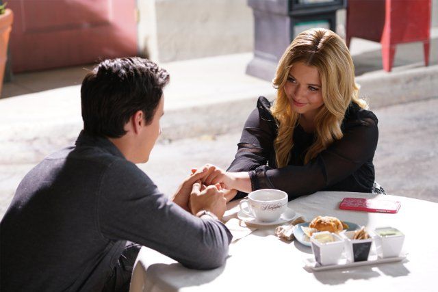 We've All Got Baggage episode synopsis,reviews,forums,photos,