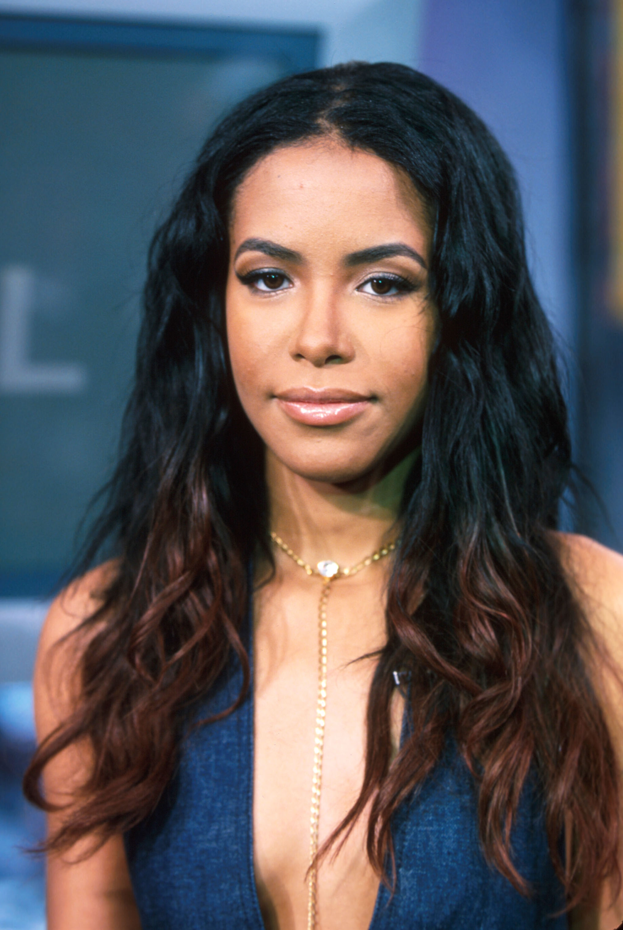 Check out Aaliyah's biography, discography, albums, songs, lyrics, reviews, forums and photos.