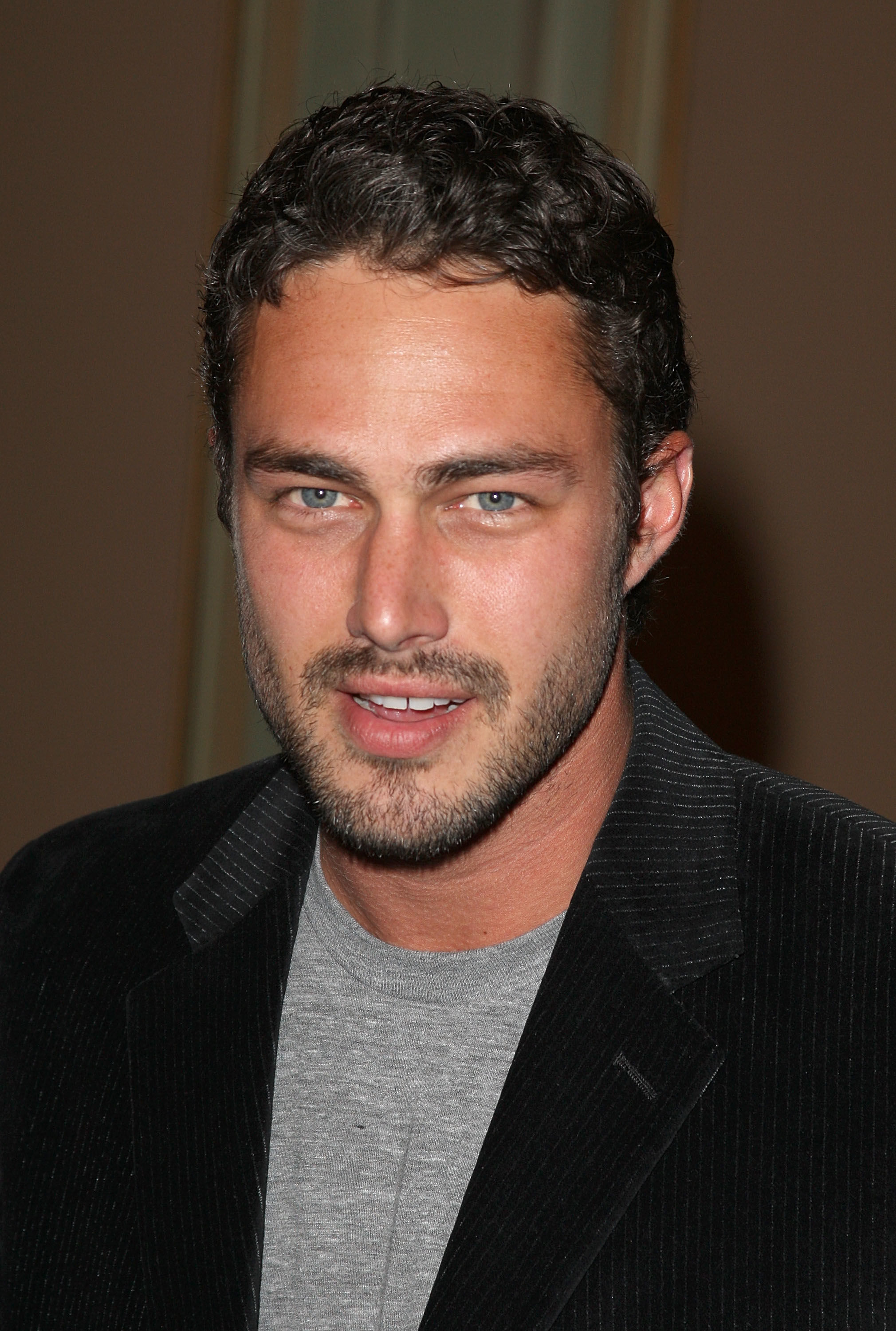 Chicago Fire television show cast,