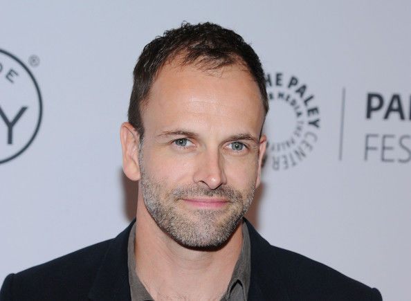 Elementary television show cast,