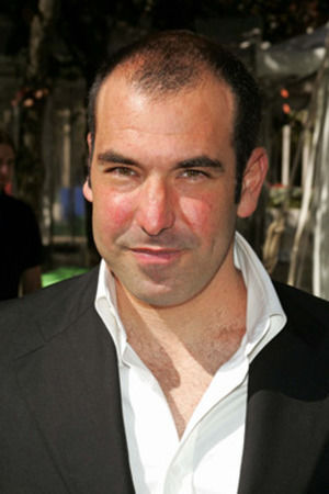 Suits television show cast,