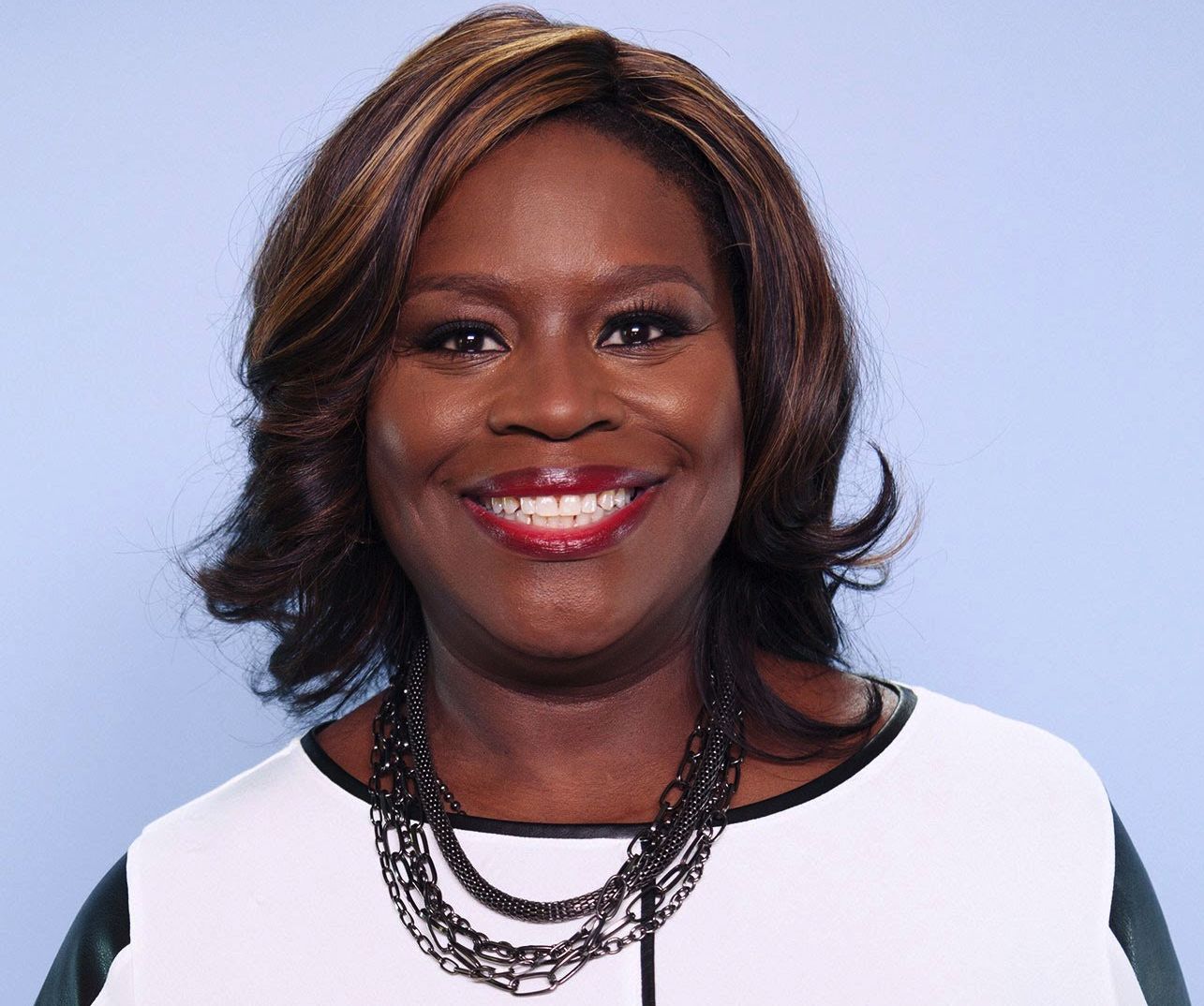 See Retta's biography, discography, albums, songs, lyrics, reviews, forums and photos.