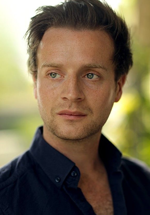 Outlander television show cast,