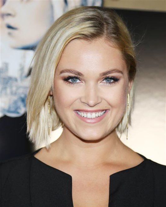 The 100 television show cast,