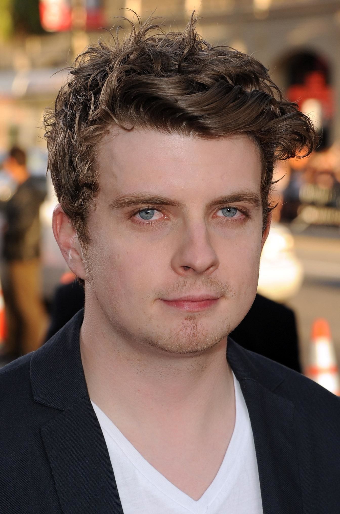 Continuum television show cast,