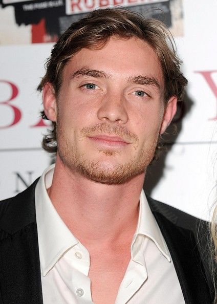 Beauty and the Beast television show cast,