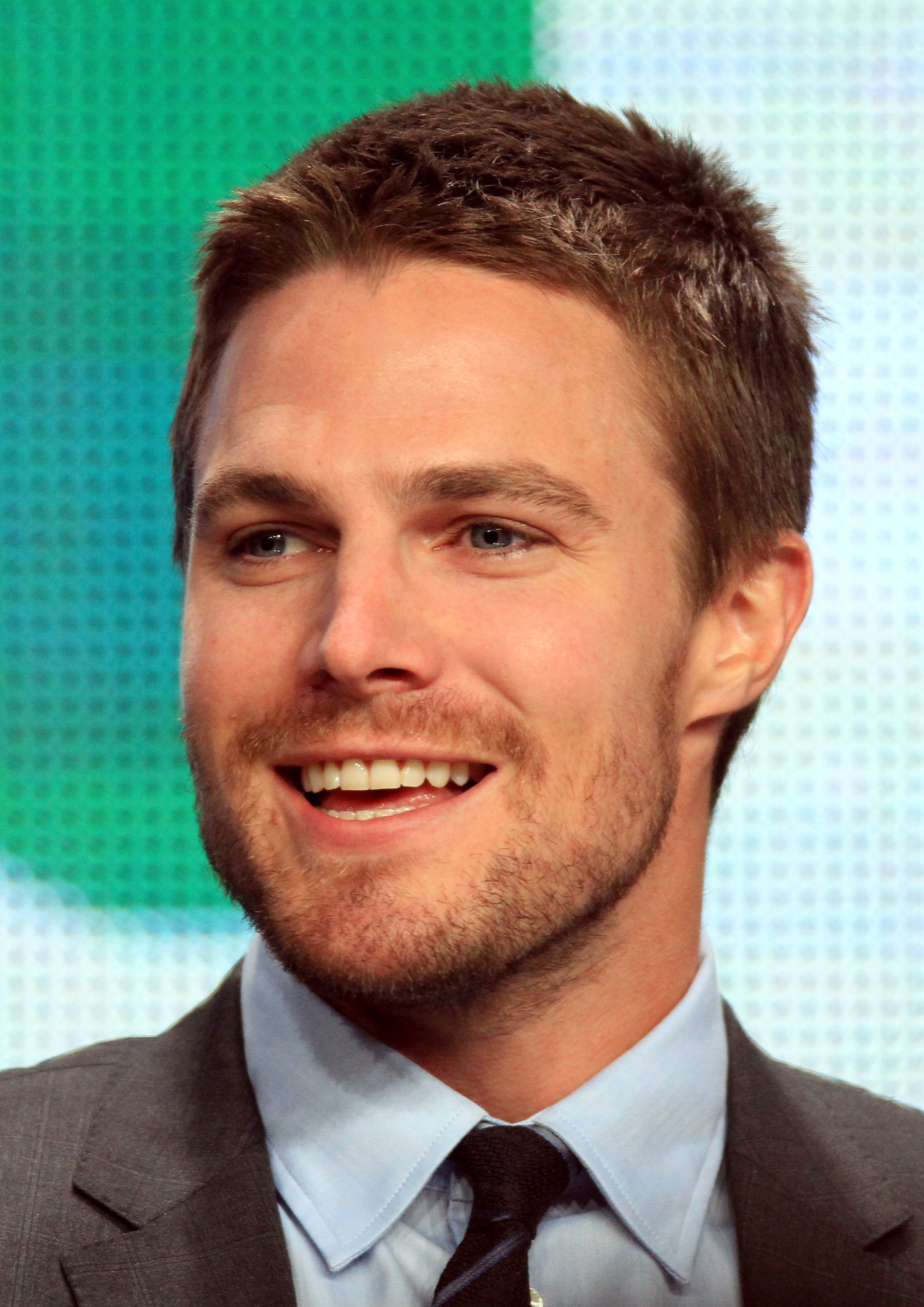 Arrow television show cast,