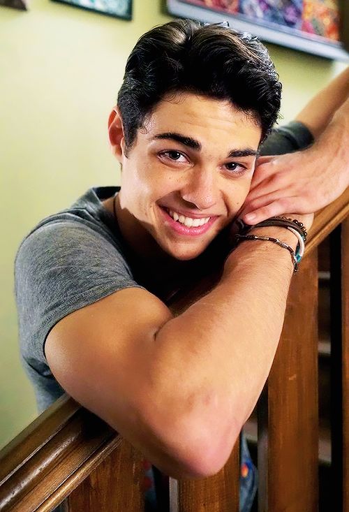 The Fosters,summary,reviews,forums,photos,
