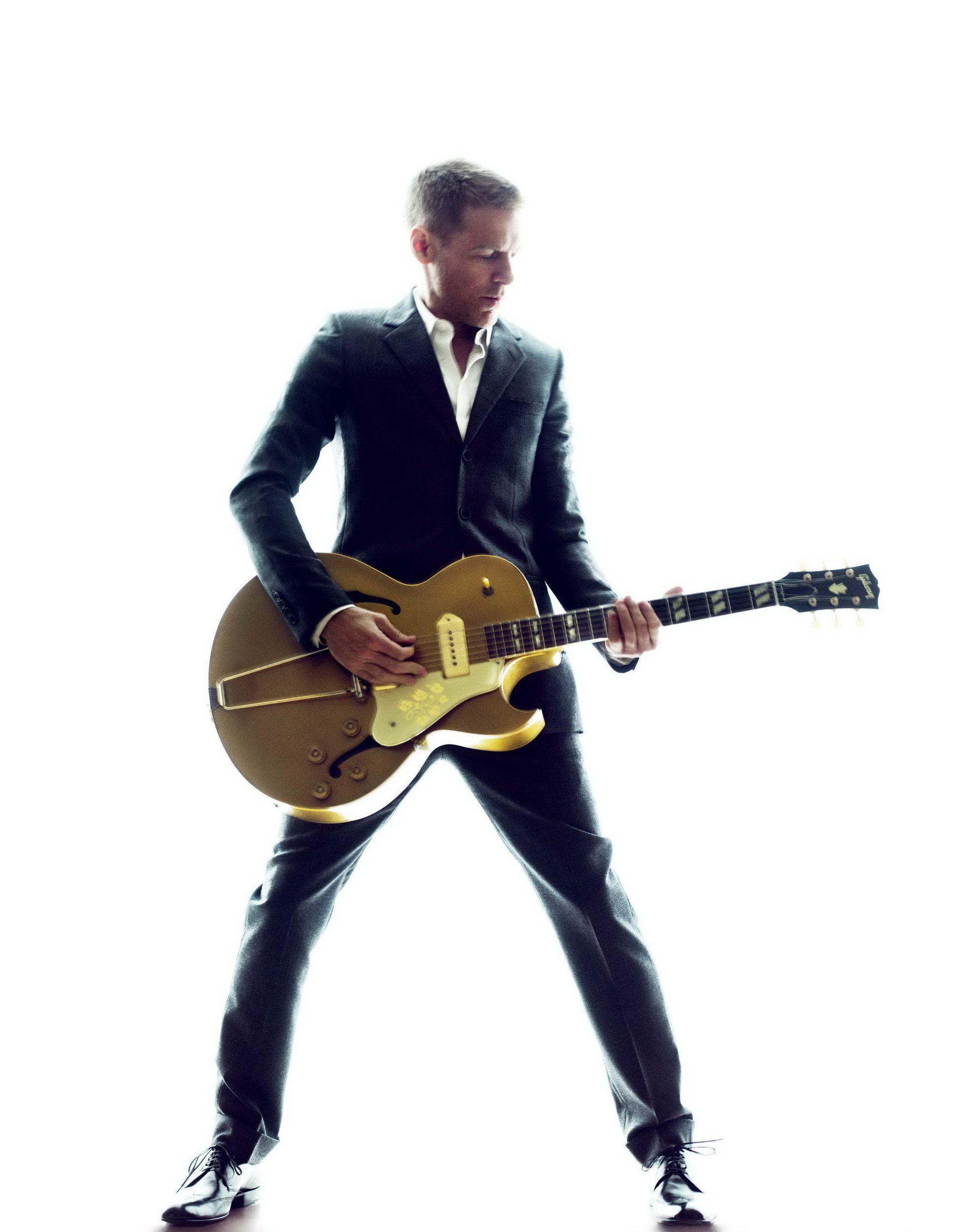 Check out Bryan Adams's biography, discography, albums, songs, lyrics, reviews, forums and photos.
