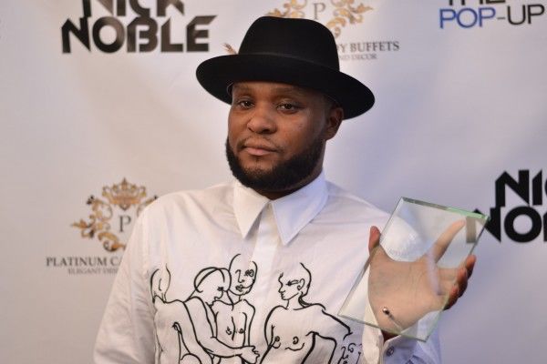 celebrities,artists,bands,lyrics,songs,albums,photos,pictures,images,reviews,discussion,community,members,forum,shows,episode,guides