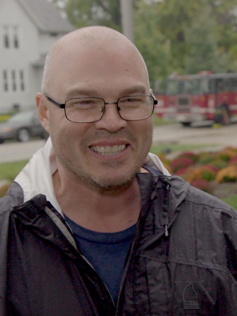 celebrities,artists,bands,lyrics,songs,albums,photos,pictures,images,reviews,discussion,community,members,forum,shows,episode,guides