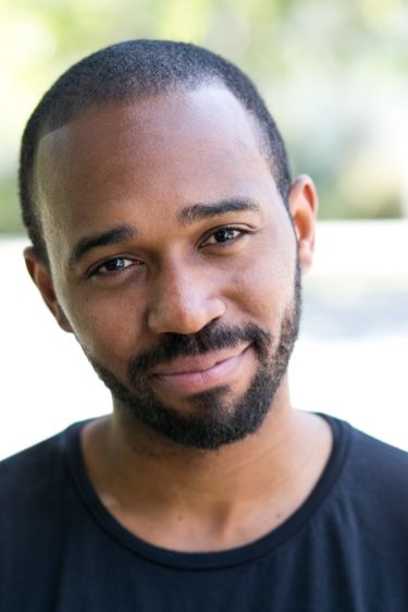 celebrities,artists,bands,lyrics,songs,albums,photos,pictures,images,reviews,discussion,community,members,forum,shows,episode,guides